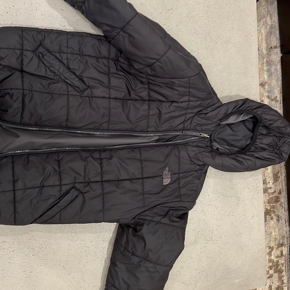 North face boys size L 14-16 Reversible outerwear